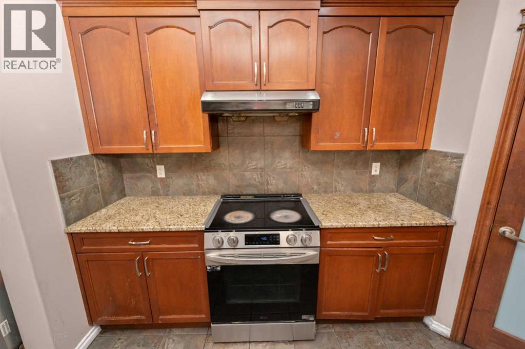 316 Saddlemont Boulevard Ne Property Photo 9