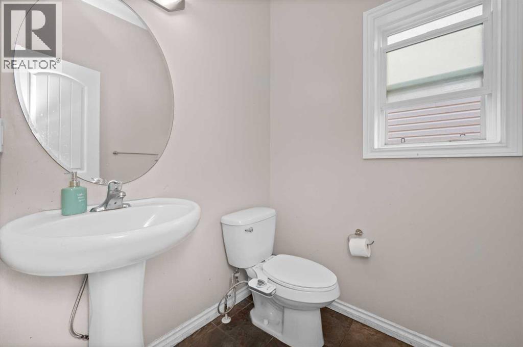 316 Saddlemont Boulevard Ne Property Photo 17
