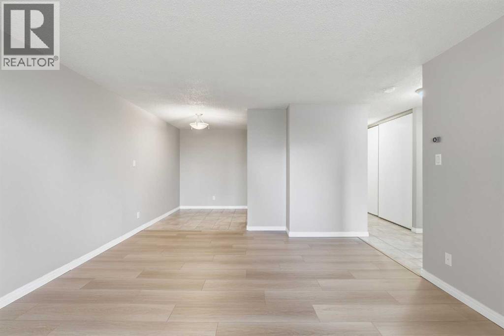 924 14 Avenue Southwest Property Photo 23