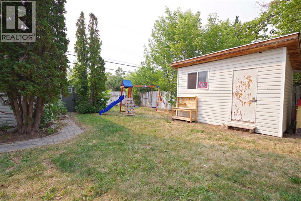 510 10 Street N Property Photo 24