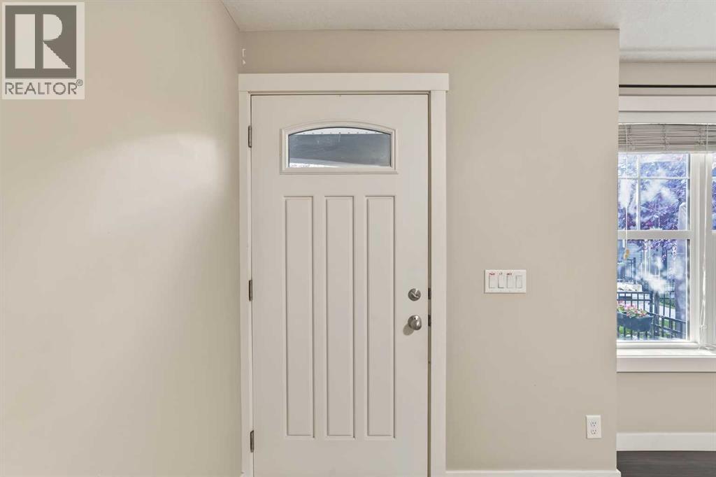 711 Mckenzie Towne Square Se Property Photo 3