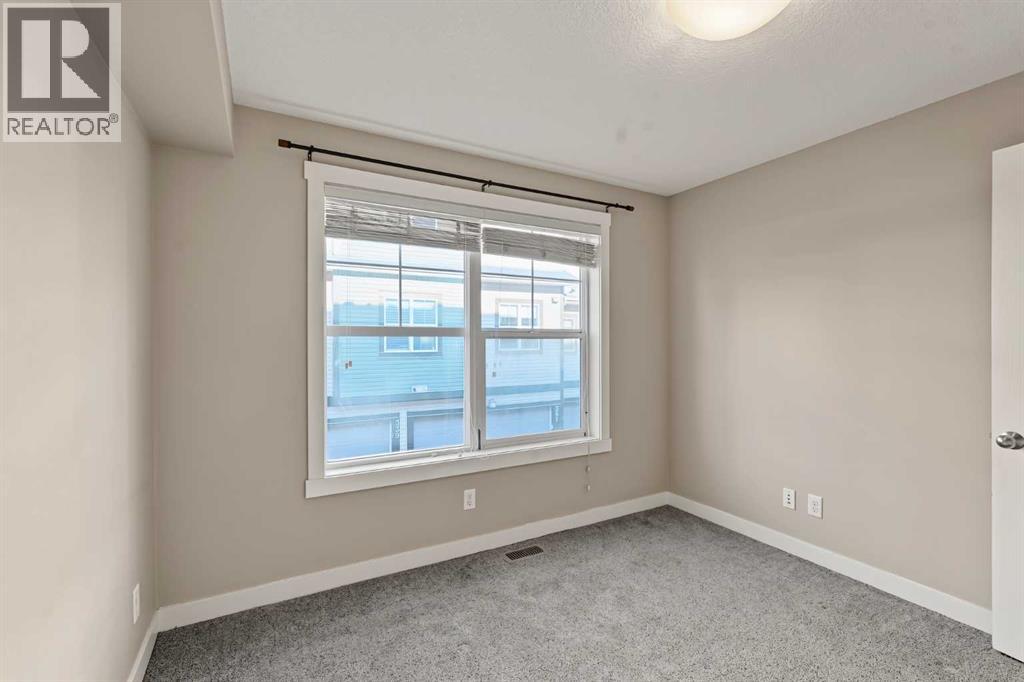 711 Mckenzie Towne Square Se Property Photo 16