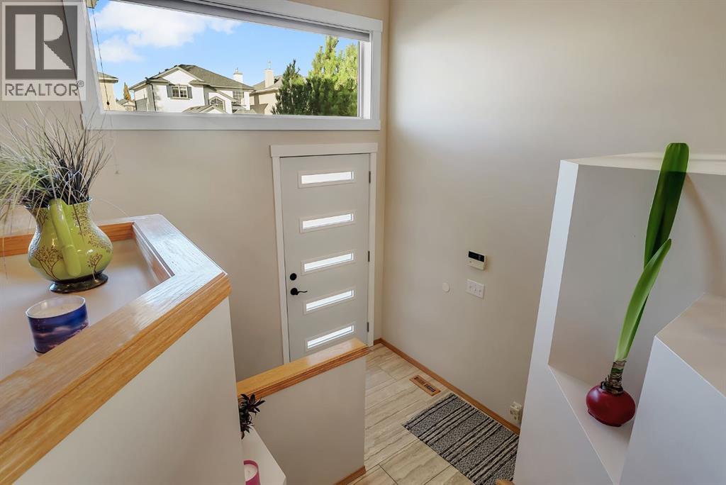 82 Bridleridge Road Sw Property Photo 2