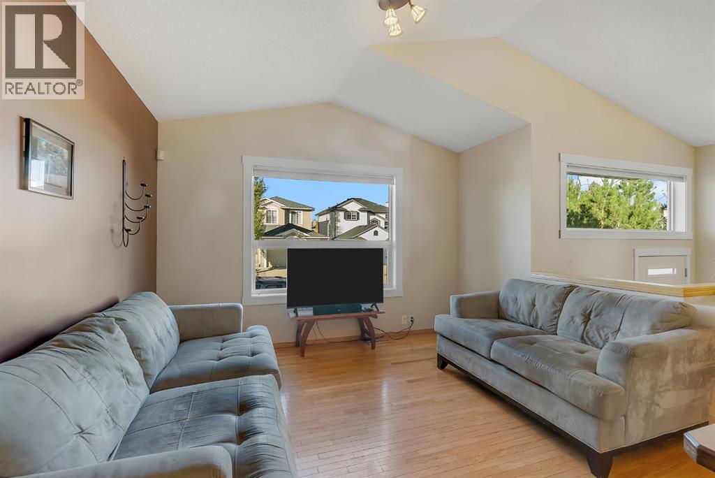 82 Bridleridge Road Sw Property Photo 5
