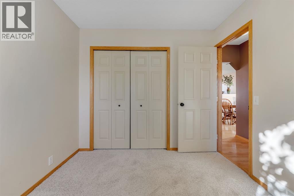82 Bridleridge Road Sw Property Photo 24