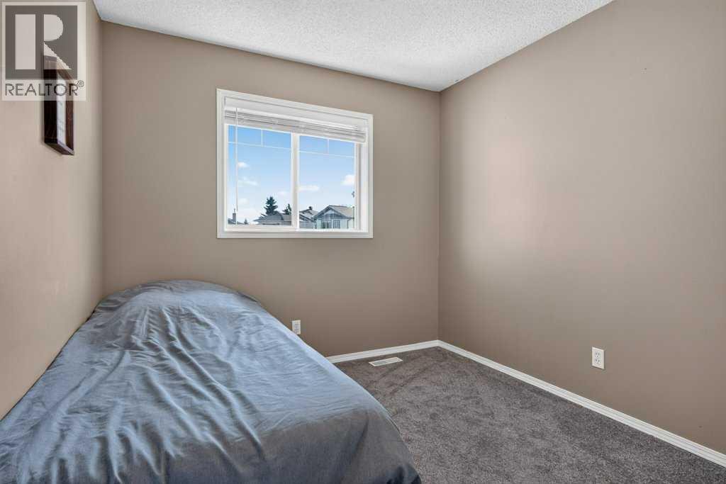 218 Harvest Creek Close Ne Property Photo 30