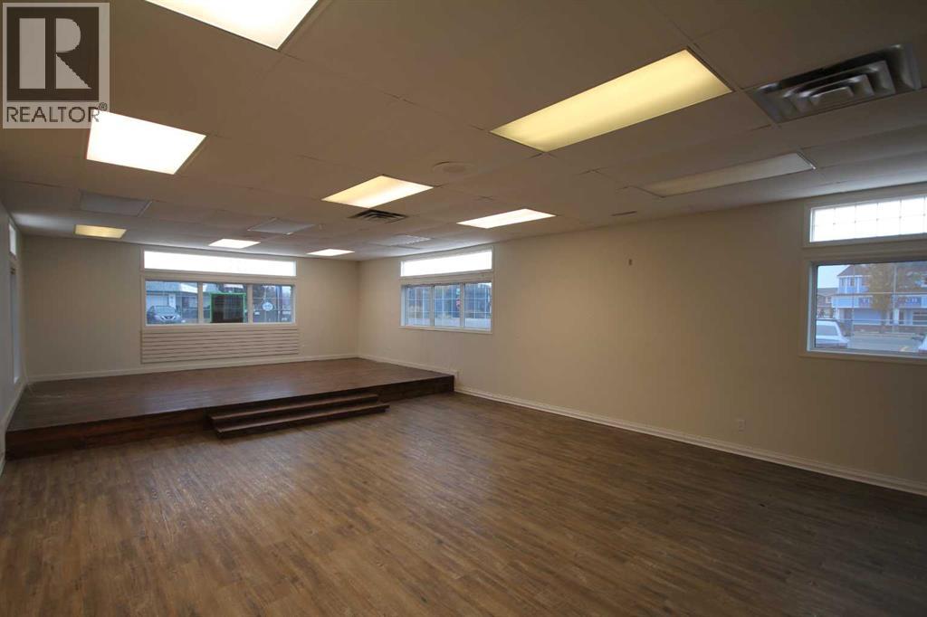 5227 Lakeshore Drive Property Photo 7