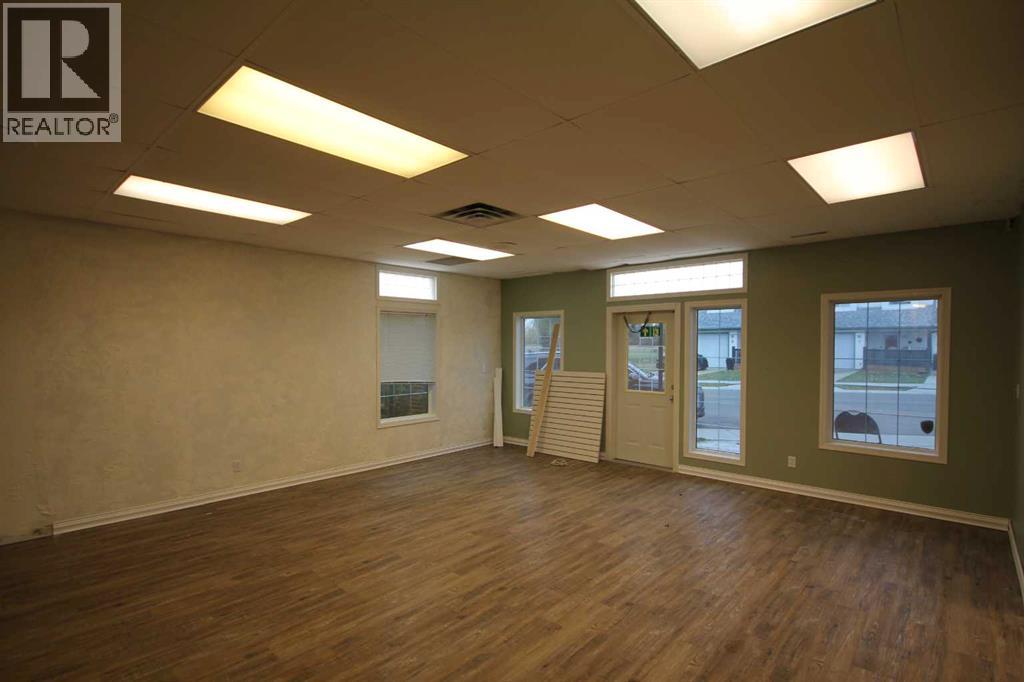 5227 Lakeshore Drive Property Photo 10