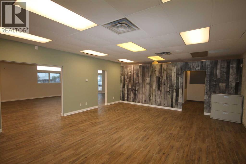 5227 Lakeshore Drive Property Photo 11