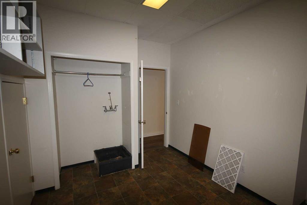 5227 Lakeshore Drive Property Photo 14