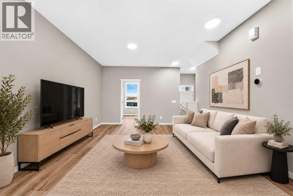 1211 Mahogany Boulevard Se Property Photo 3