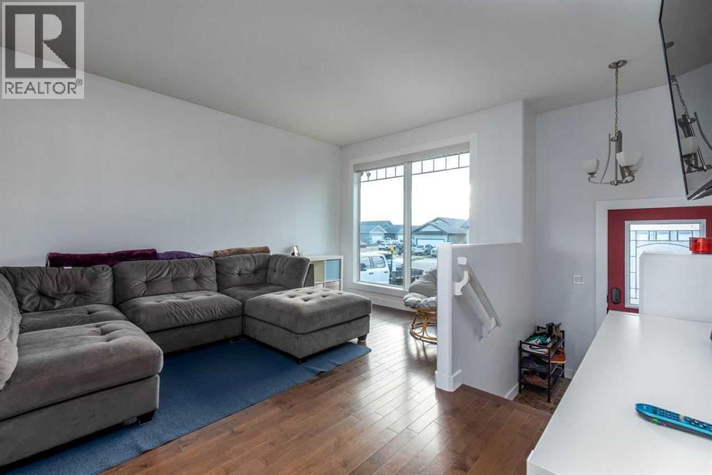 1305 47a Avenue Property Photo 7
