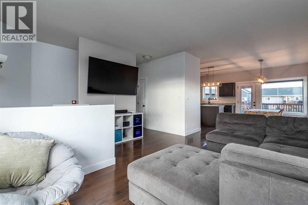 1305 47a Avenue Property Photo 8