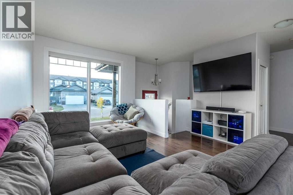 1305 47a Avenue Property Photo 9