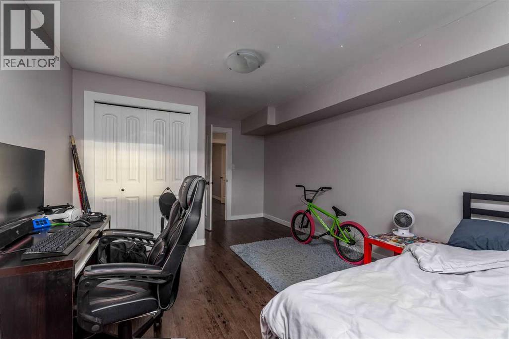 1305 47a Avenue Property Photo 24