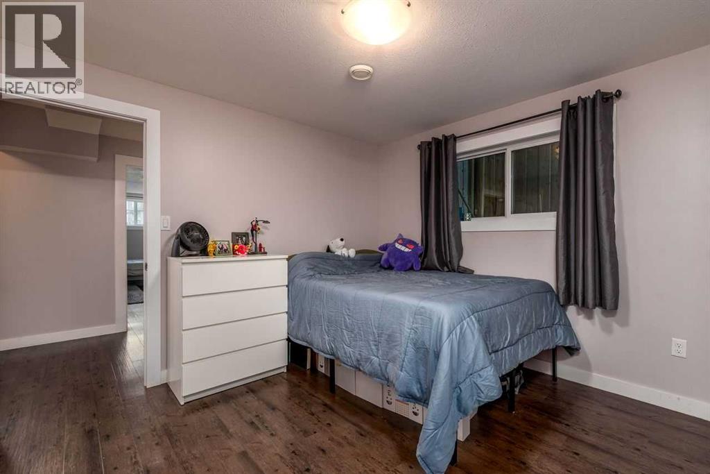1305 47a Avenue Property Photo 28