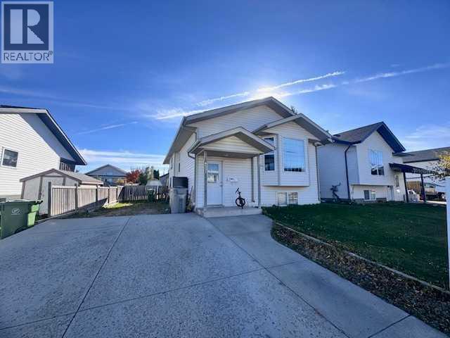6521 35 Street Property Photo 1
