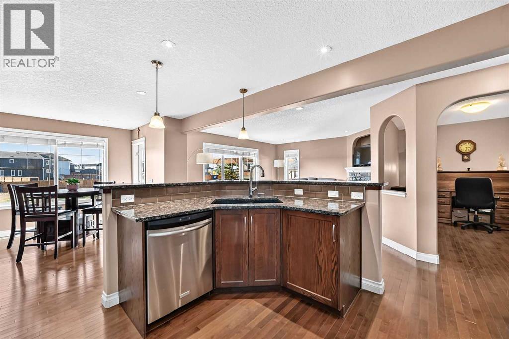 148 Springmere Grove Property Photo 8
