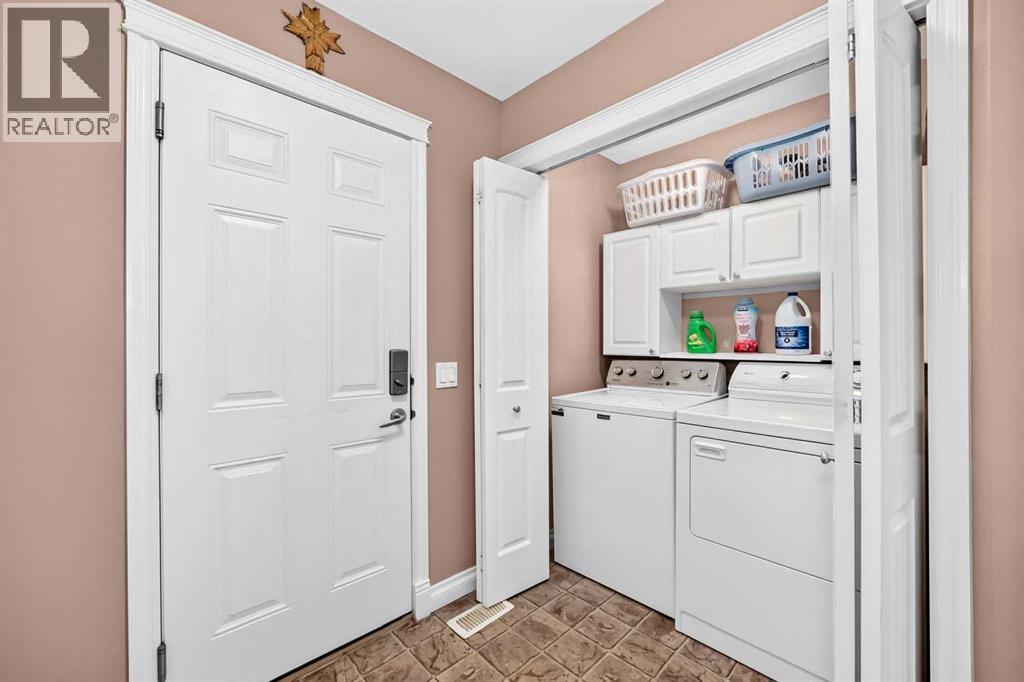 148 Springmere Grove Property Photo 24
