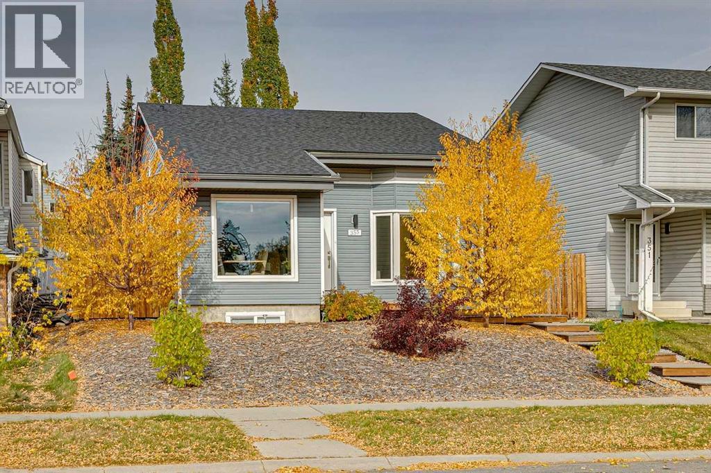 355 Woodbine Boulevard Sw Property Photo 1
