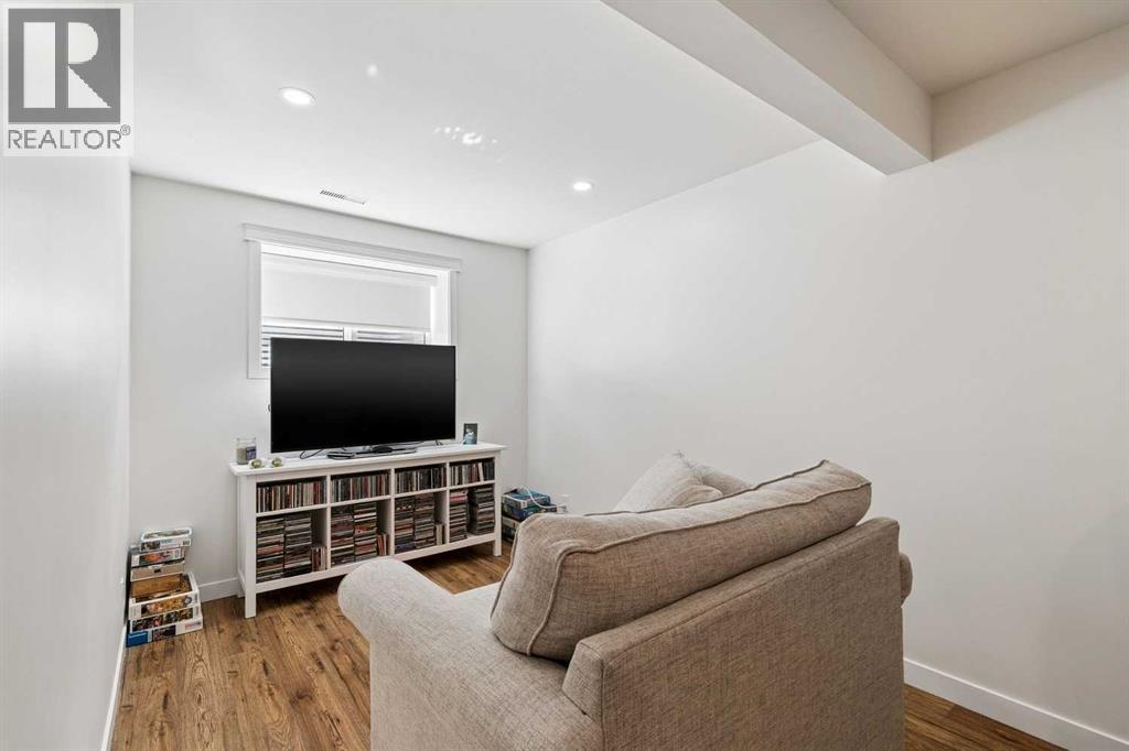 355 Woodbine Boulevard Sw Property Photo 32
