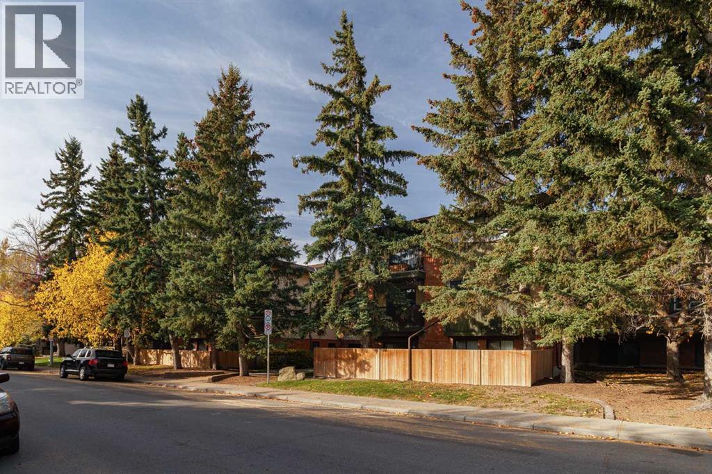 1919 36 Street Southwest Property Photo 1