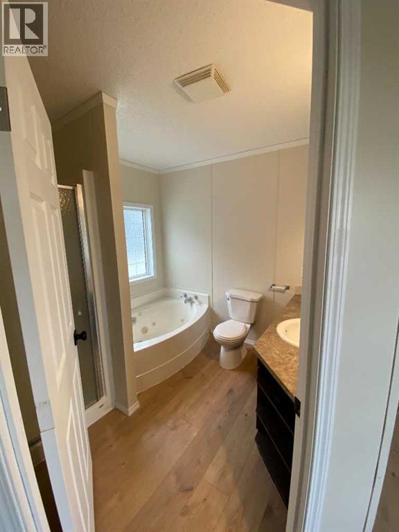 127 Meadowplace Drive E Property Photo 17