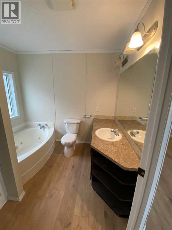 127 Meadowplace Drive E Property Photo 18