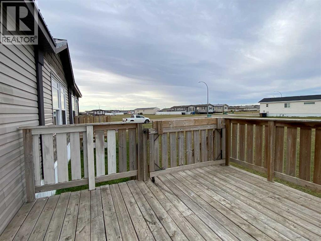 127 Meadowplace Drive E Property Photo 20