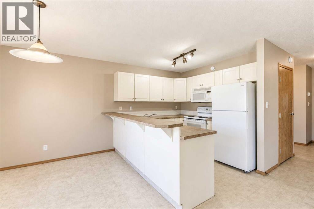 20 Jacobs Close Property Photo 6