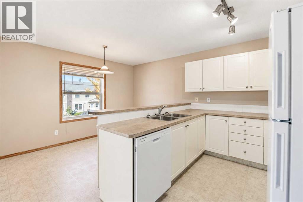 20 Jacobs Close Property Photo 7