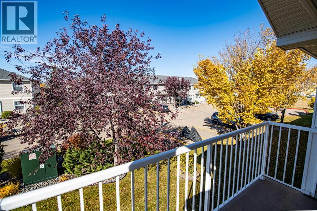 20 Jacobs Close Property Photo 35
