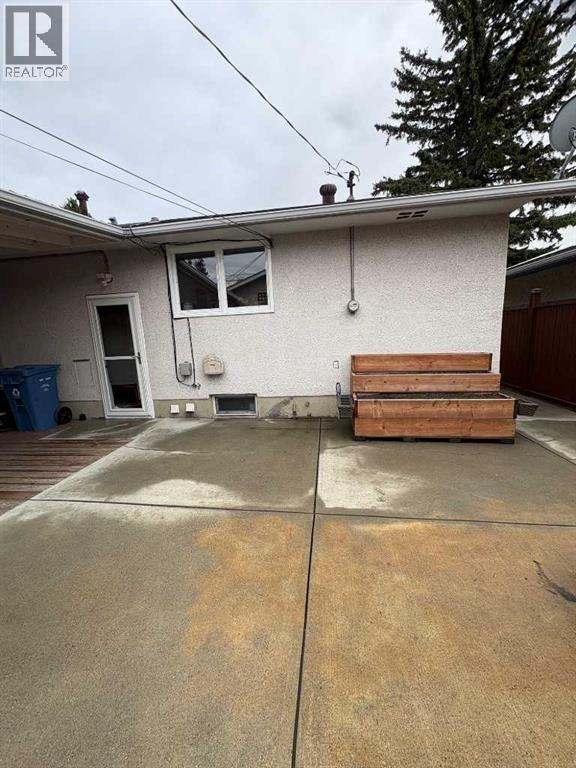 1623 Rouleau Crescent Se Property Photo 20