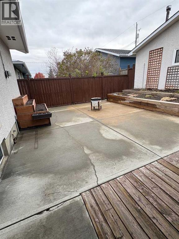 1623 Rouleau Crescent Se Property Photo 23