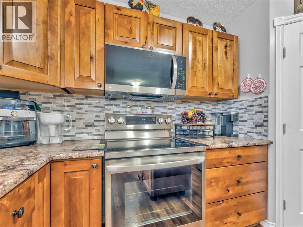 12002 Range Road 65 Property Photo 12