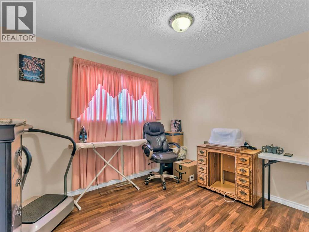 12002 Range Road 65 Property Photo 15