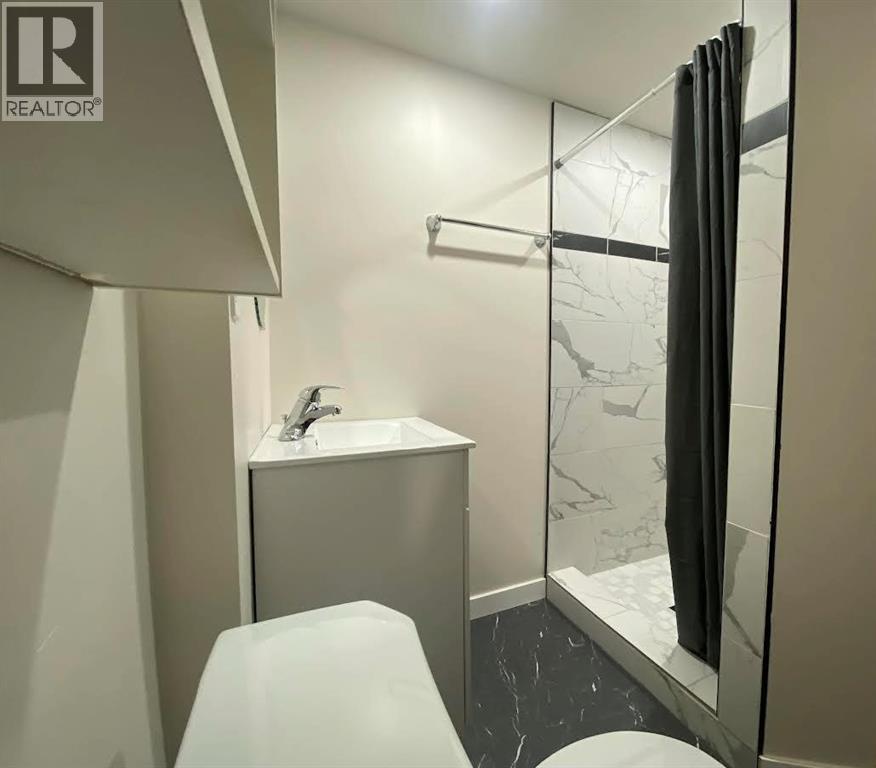 10818 93a Street Property Photo 13