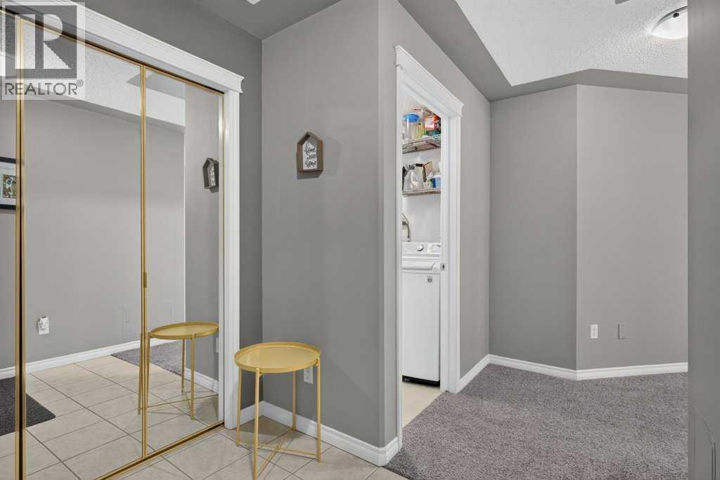 7451 Springbank Boulevard Southwest Property Photo 9