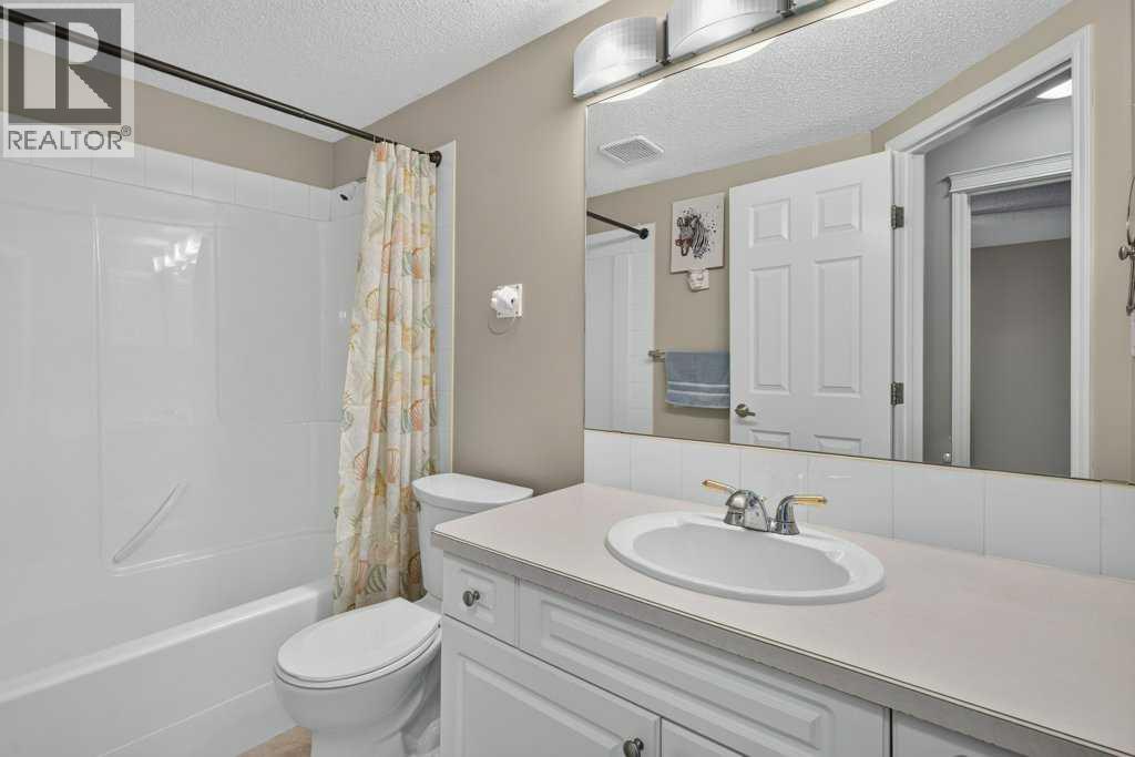 7451 Springbank Boulevard Southwest Property Photo 33