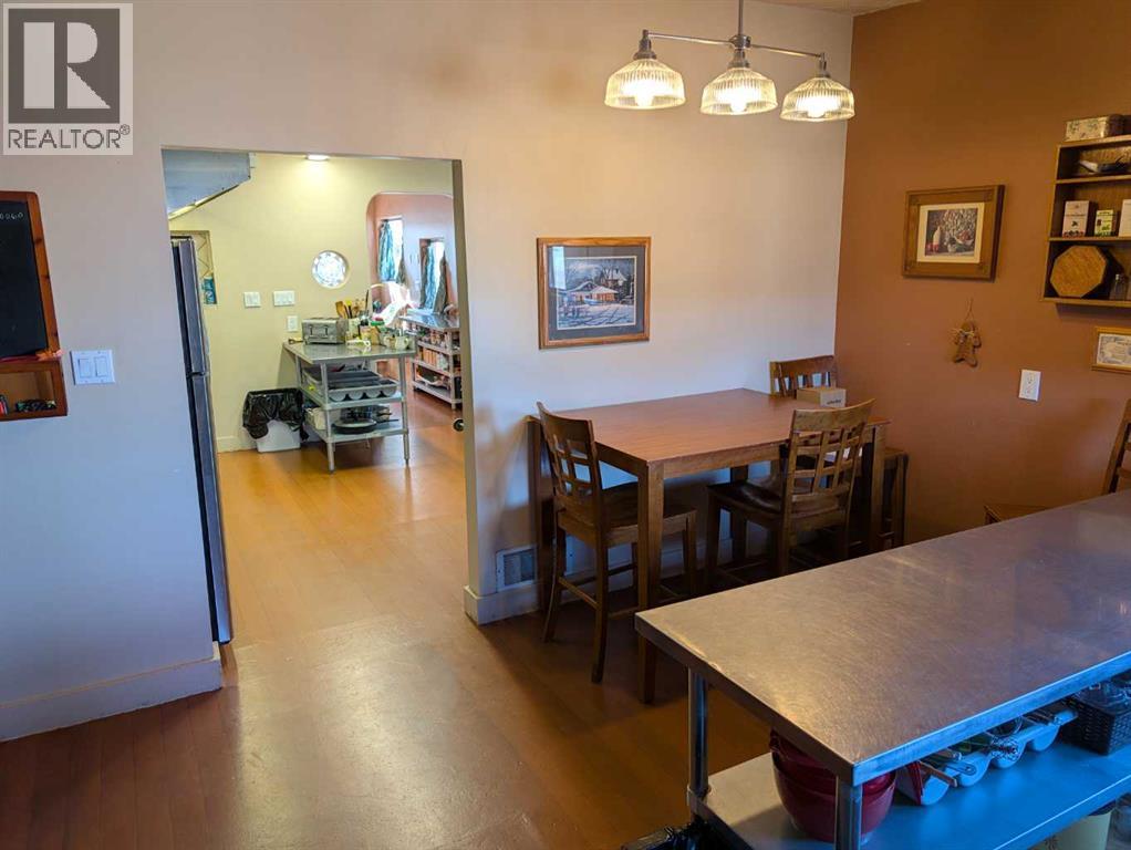 4719 48 Avenue Property Photo 12
