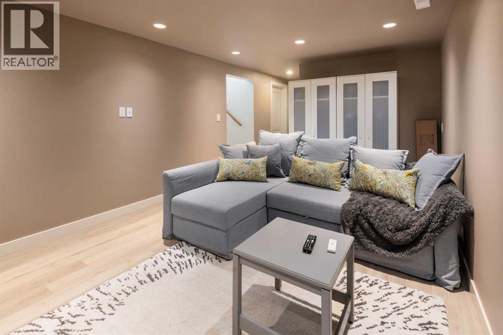 4207 5 Avenue Sw Property Photo 26