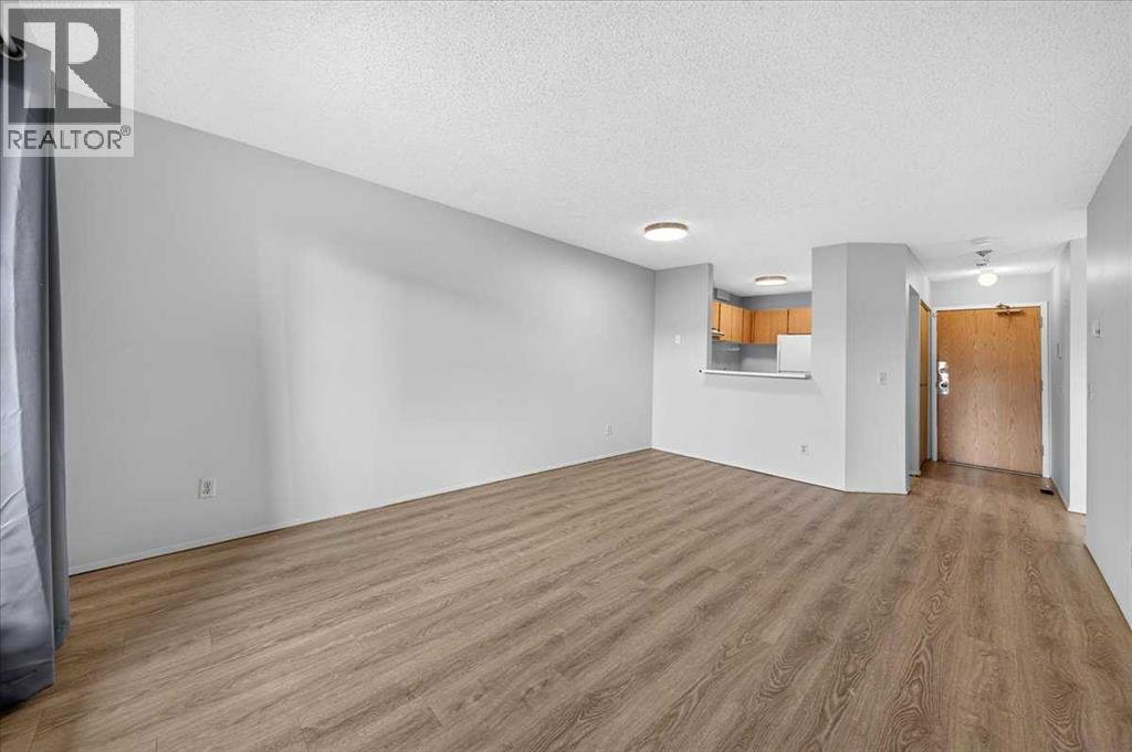 1712 38 Street Southeast Property Photo 12