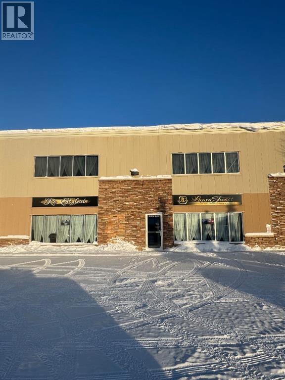 10136 128 Avenue Property Photo 2