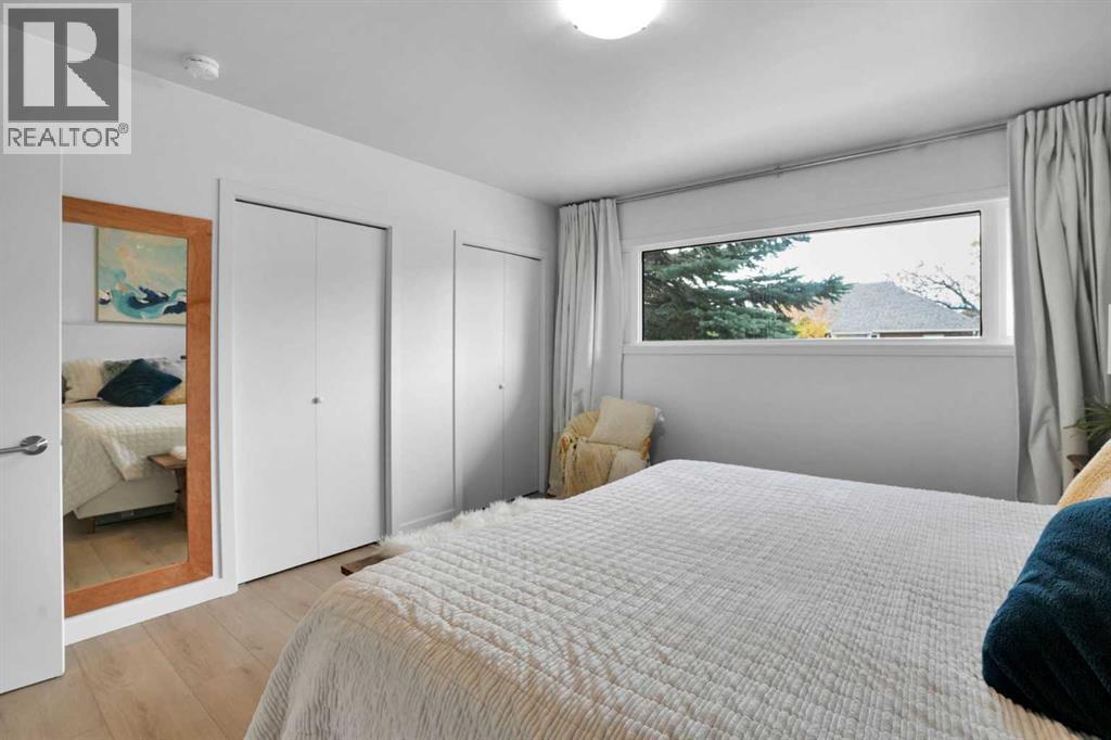 413 3 Street Property Photo 20