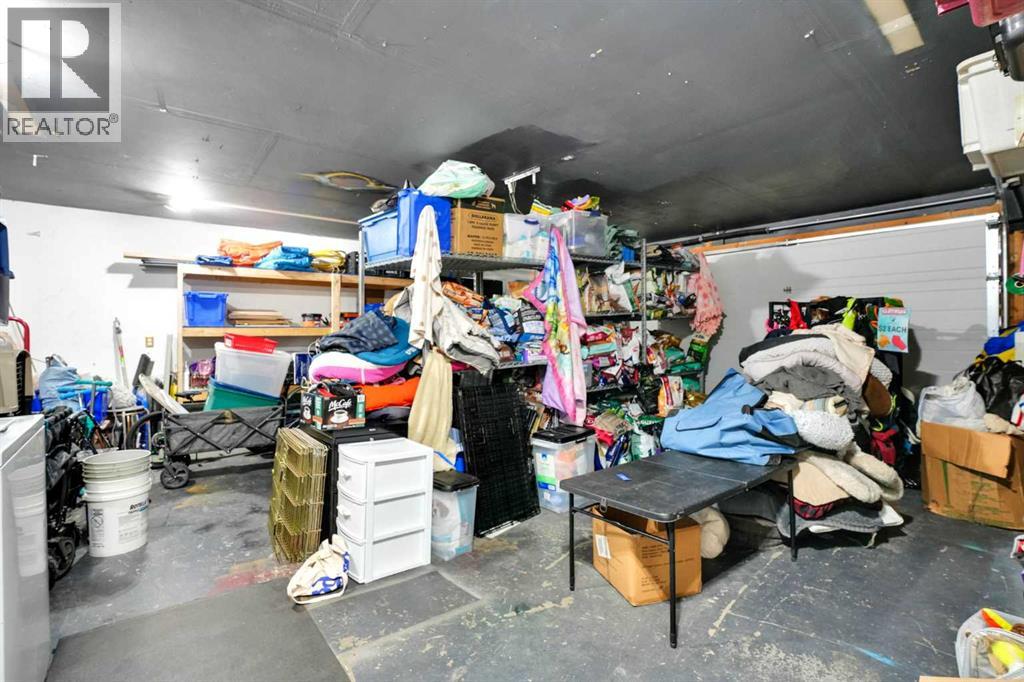 413 3 Street Property Photo 34