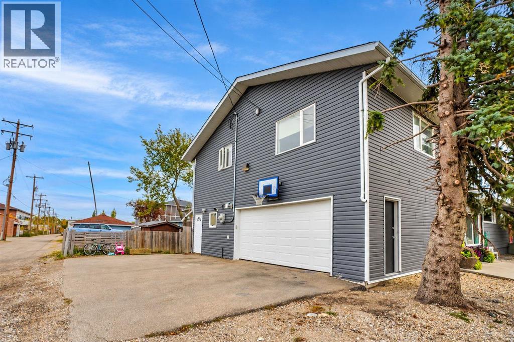 413 3 Street Property Photo 37