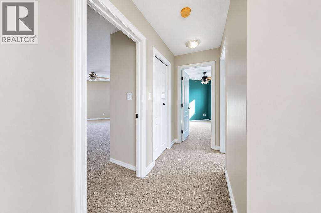 80 Irving Crescent Property Photo 16