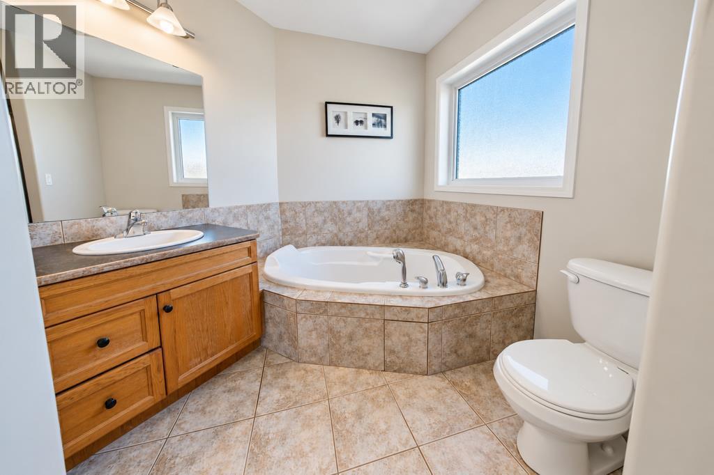 80 Irving Crescent Property Photo 17