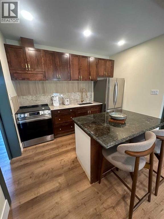 21 Ave 12366 Avenue Property Photo 3