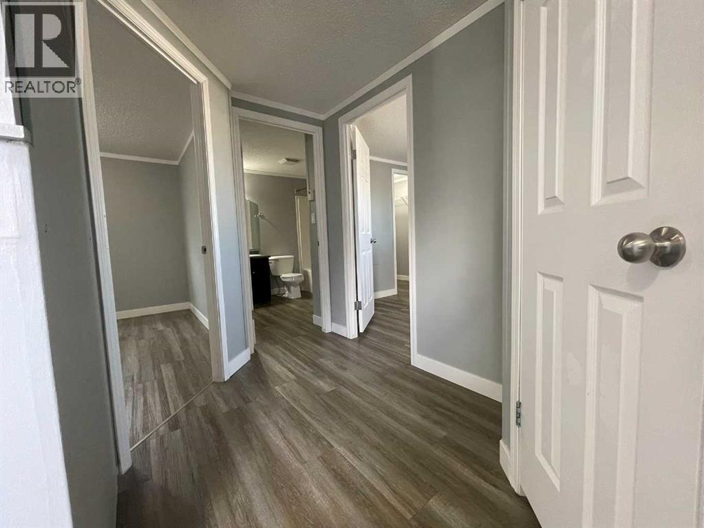 5308 57 Street Property Photo 13